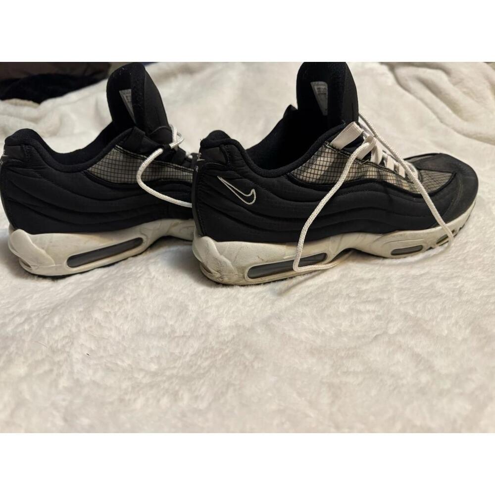 Nike Black and White Men's Athletic Shoes